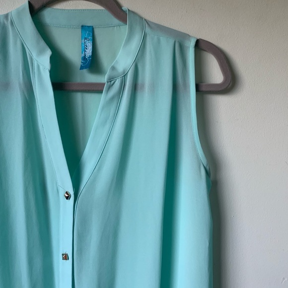 Teal button down tank top - Picture 2 of 3